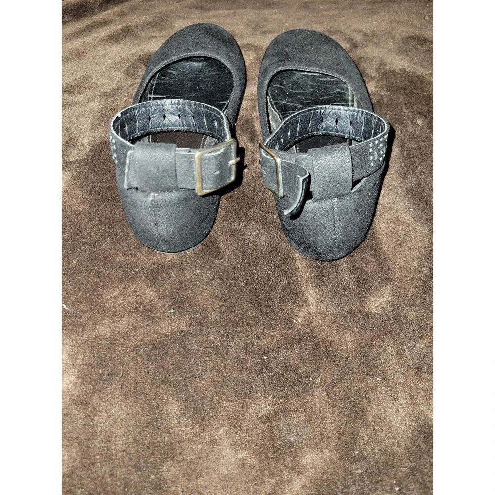 Girls size 13 flats